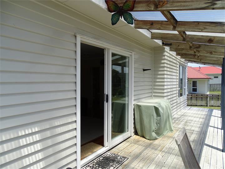 BBQ area on front deck