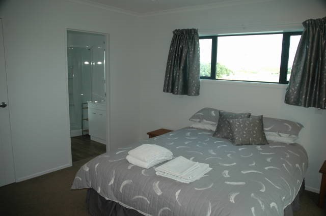 Super king bedroom upstairs with ensuite