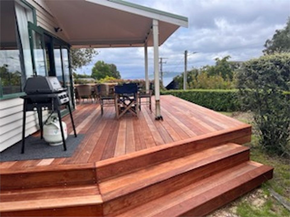 Radiant Rainbow Point (Bachcare) Lake Taupo Holiday Home for rent