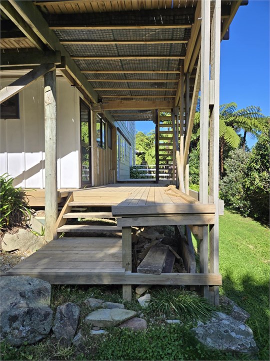 Downstairs Queen bedroom and Bunk room access