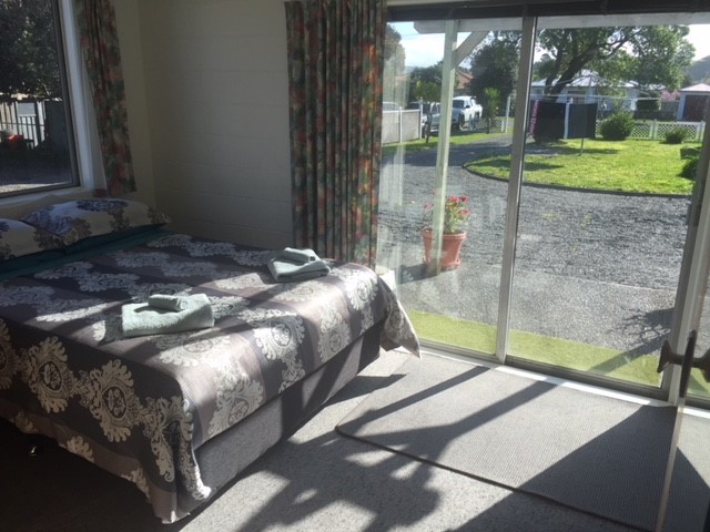 Main Bedroom with Queen Bed