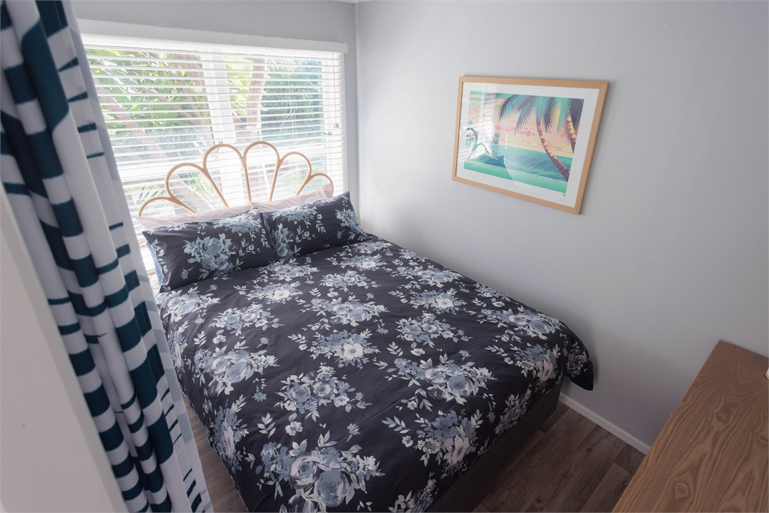 Bedroom 1 main house - queen bed