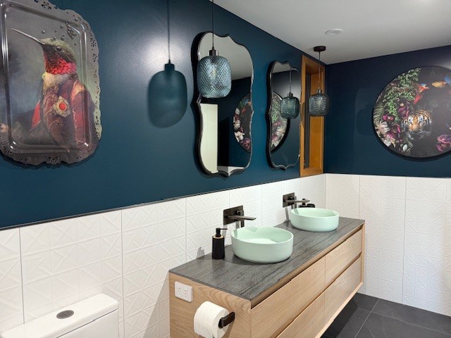 Master bedroom ensuite