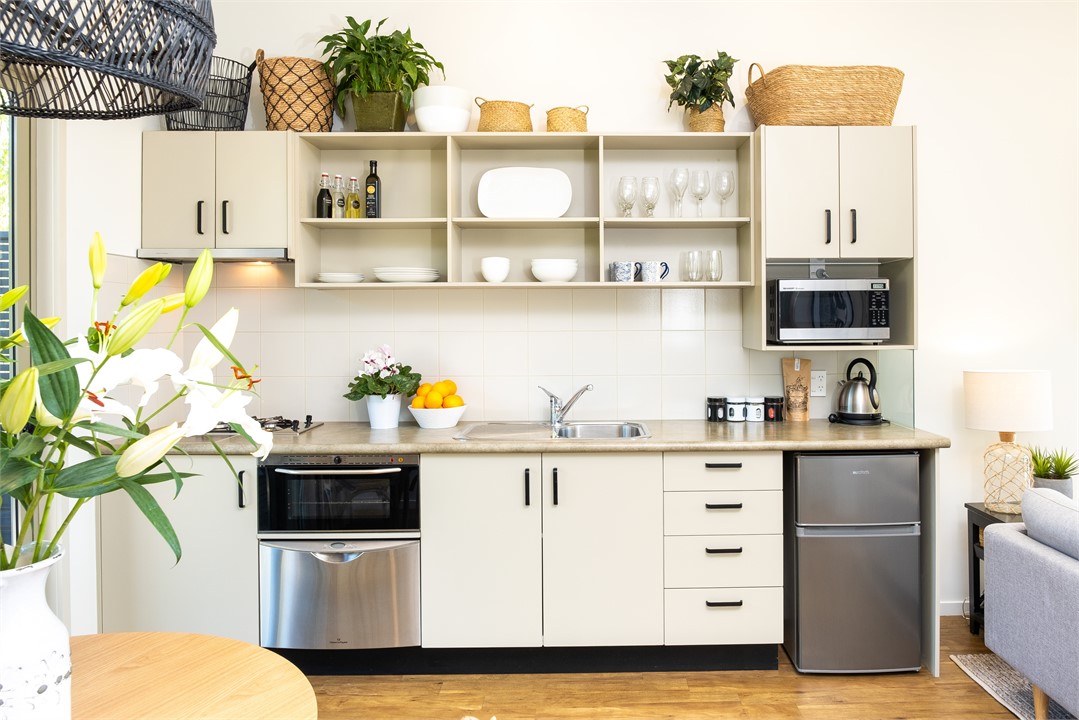 fully equipped kitchen