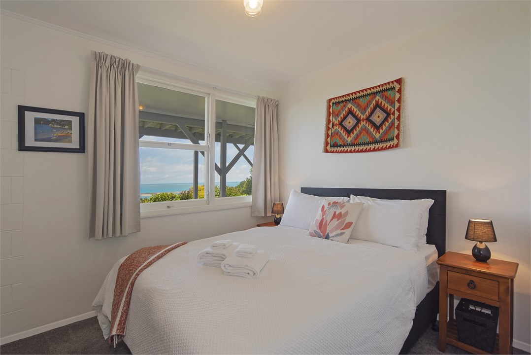 Bedroom 3 (Downstairs) with Queen bed