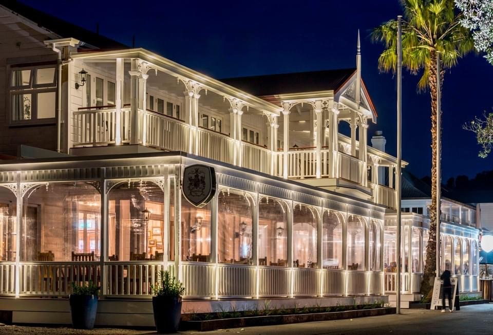 Duke of Marlborough a few steps away