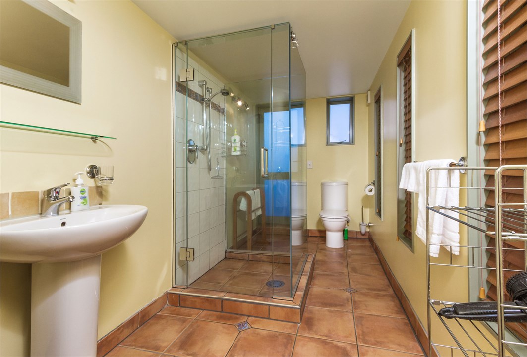 Apartment 1 of 2 - Bathroom