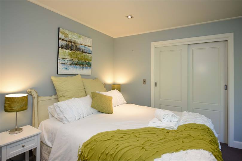 Double Bed with Shower and Bath