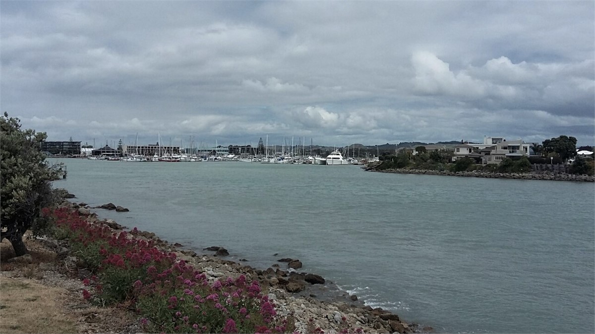 Enjoy Ahuriri, only a 10 minute walk away