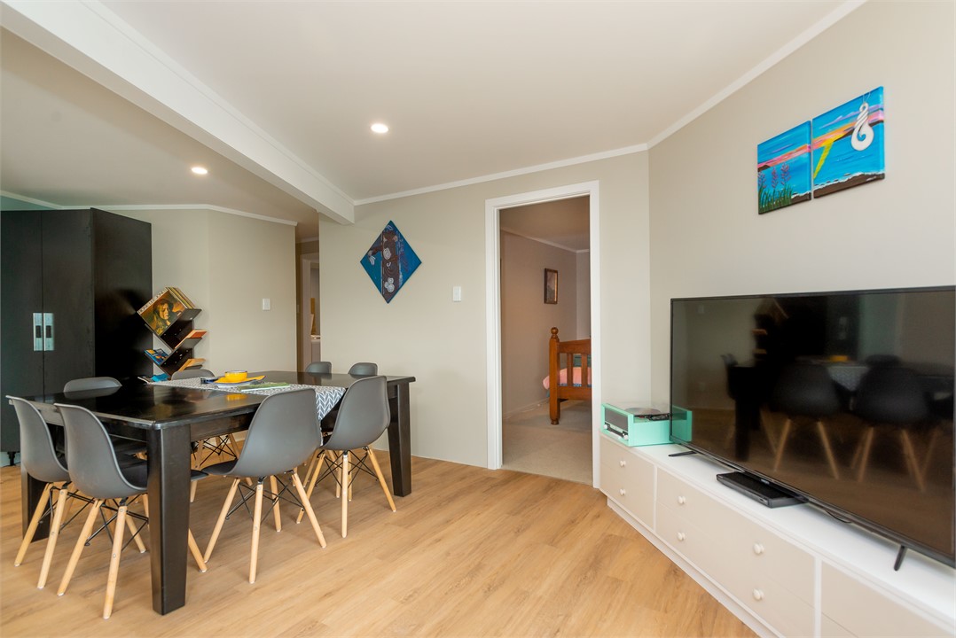 Downstairs Dining & TV