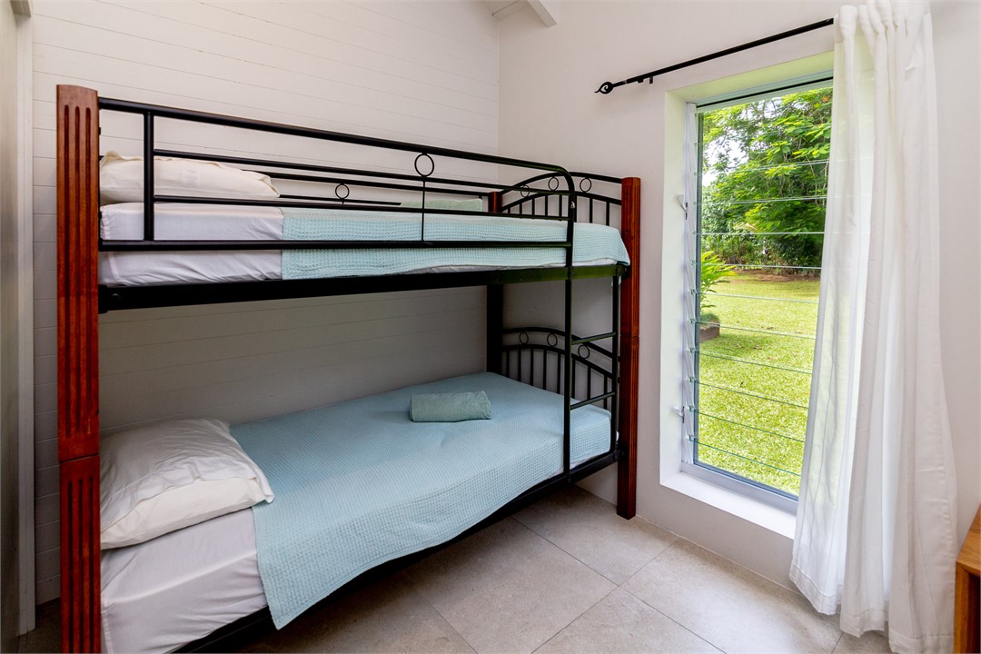 Bed room 4 - Bunks - good for kids or teens