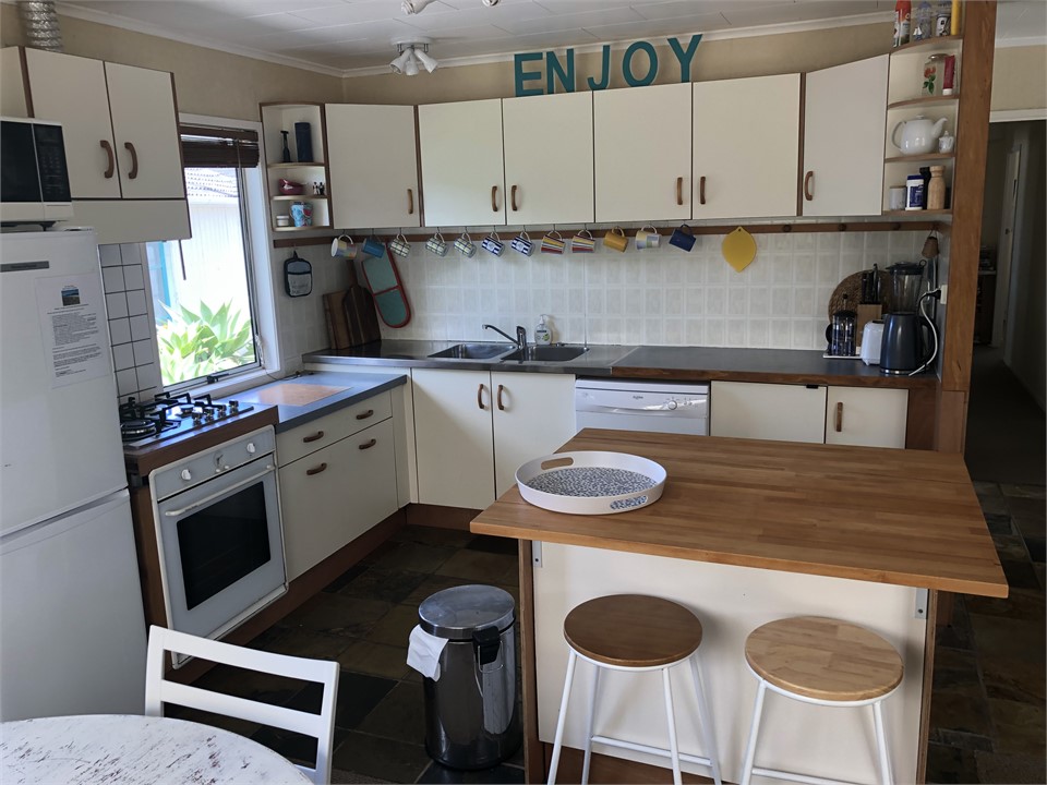 Well-equipped kitchen