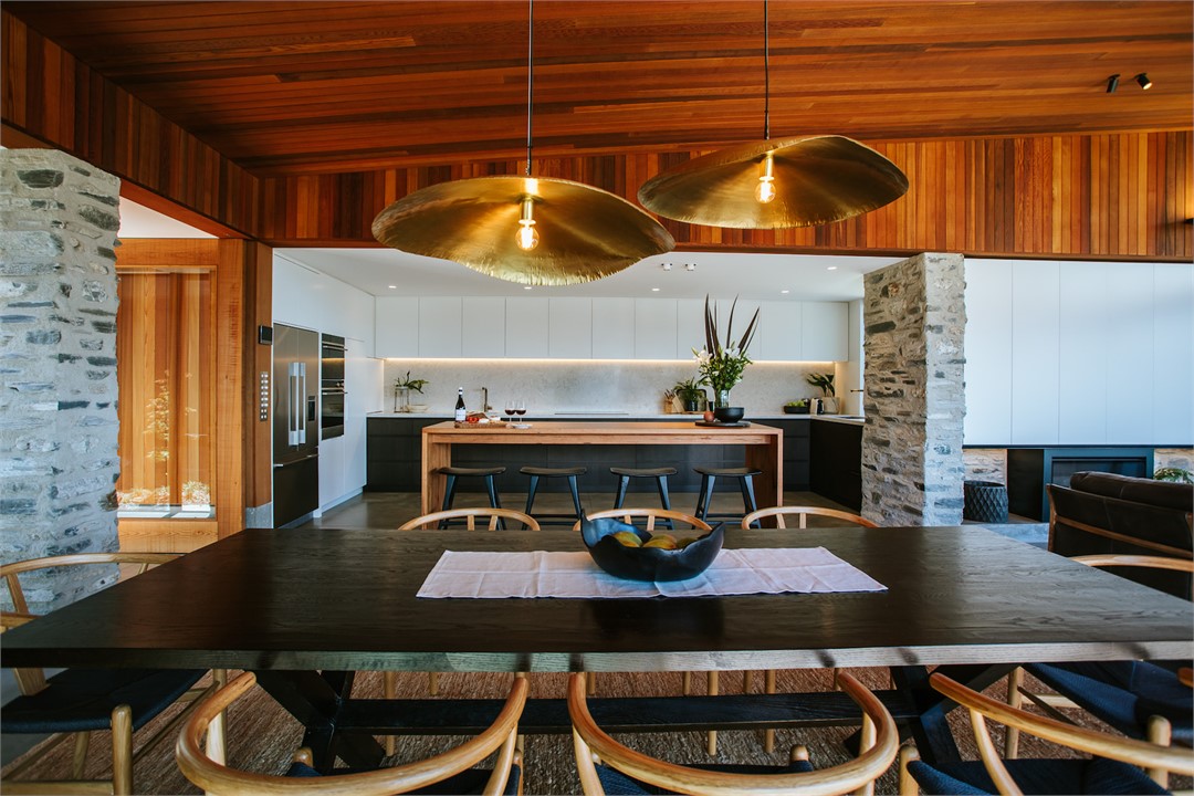 Three Peaks House | Sleeps 10 | Lake Views | O