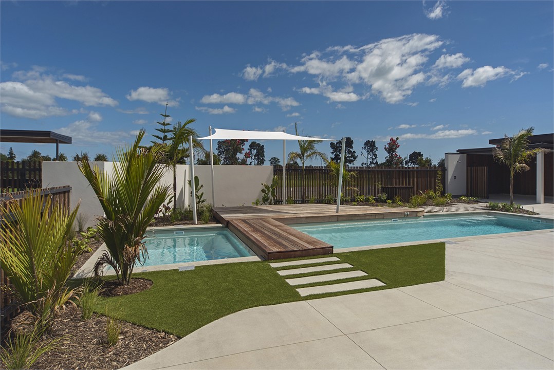 Swimming Pools (2 of 3)