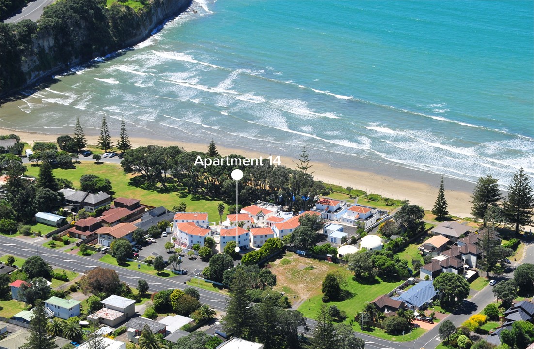Sea La Vie "Mama Mia" 1 min walk to beach Orewa Beach Apartment for