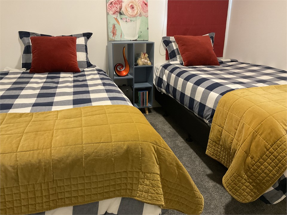 King singles, lge wardrobe, tv