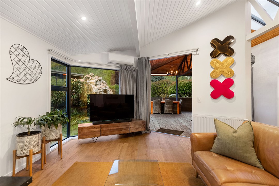 Aura Queenstown Holiday Homes | Arrowtown Luxury E