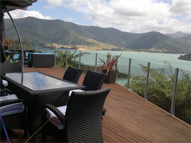 Self contained unit outdoor setting