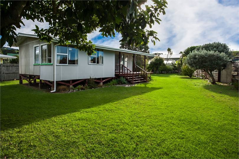 Matapouri - Classic Kiwi Bach