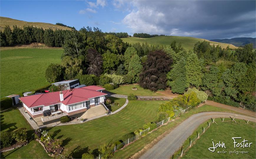 Catlins Holiday Home Owaka Valley Catlins Farmhouse for rent
