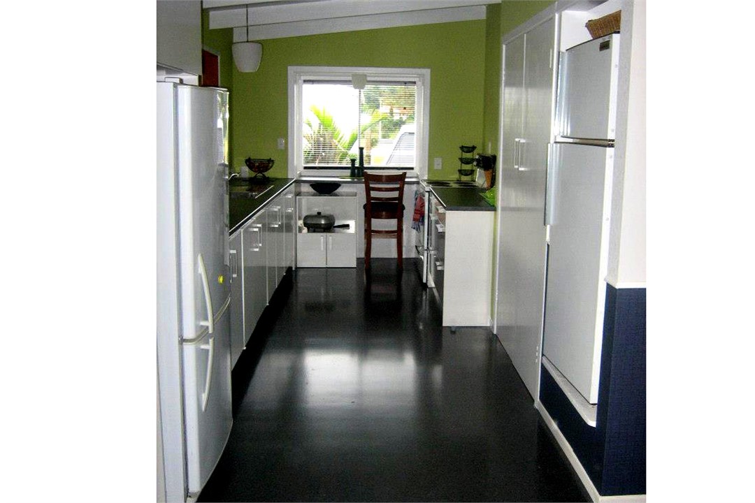 SullyShack Tairua Beach House for rent Holiday Houses