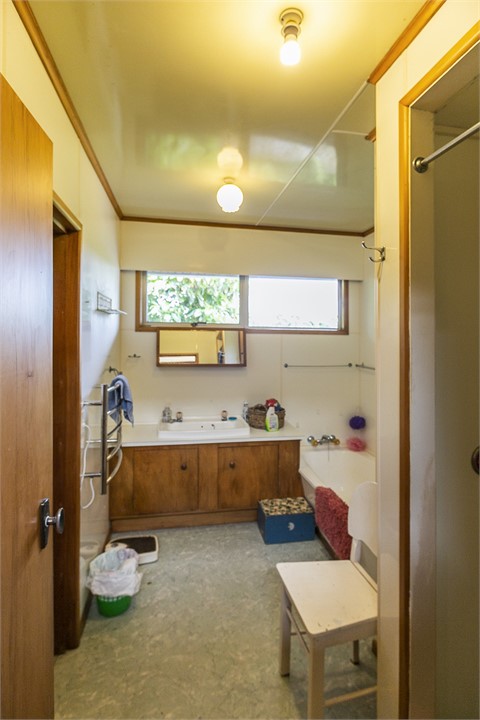 The main upstairs bathroom