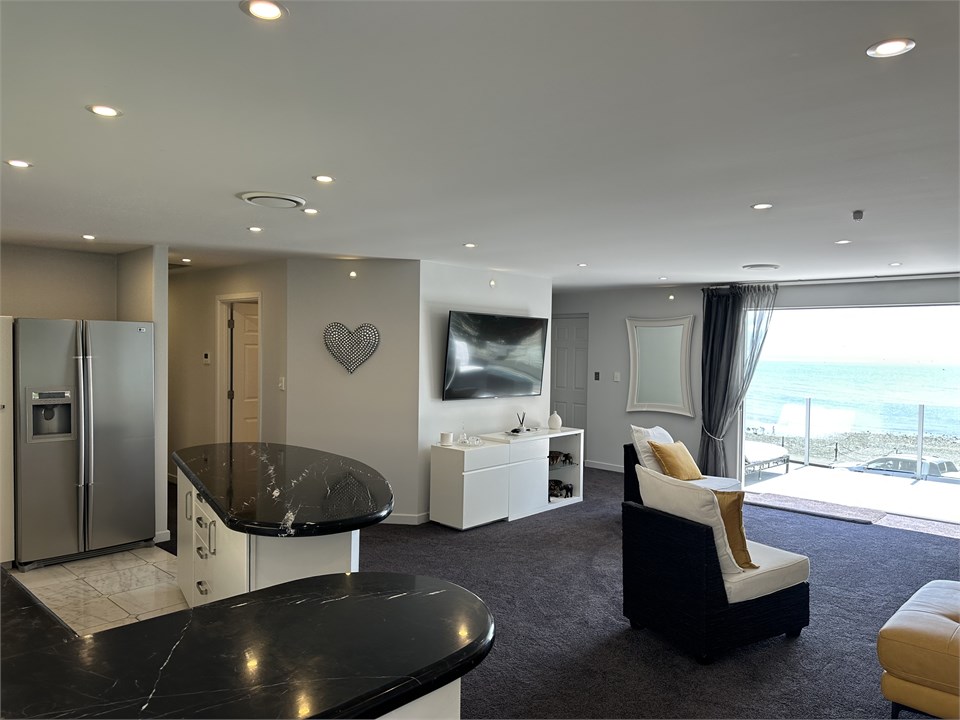 Open plan kitchen and lounge area