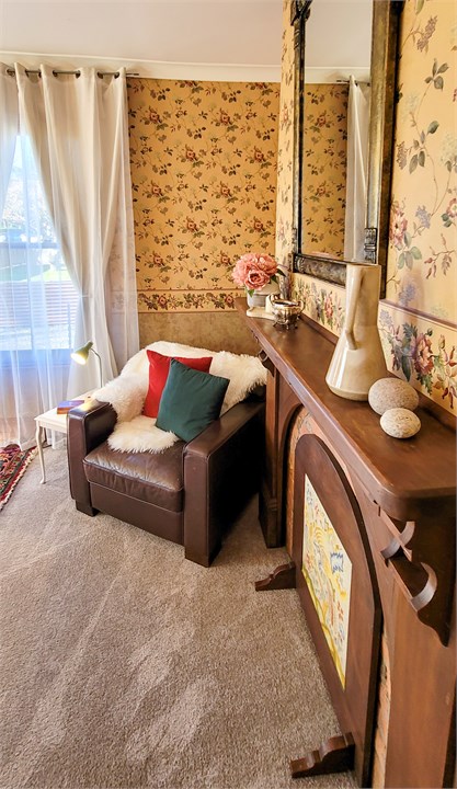 Queen Room with Reading Spot