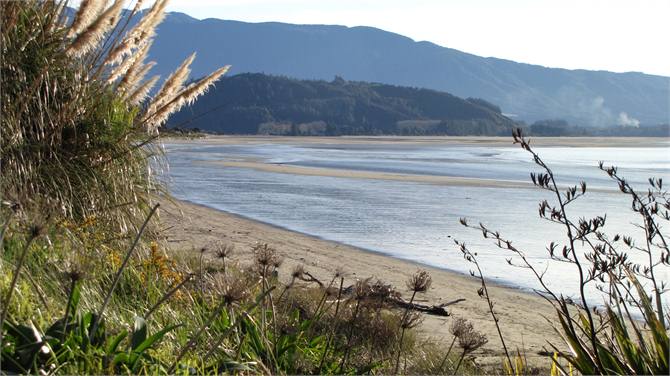 Pohara Beach to the West