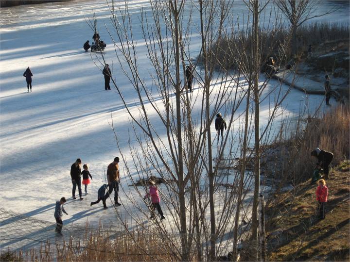 Ice skating on the Dam