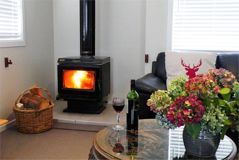 Walnut Cottage, Turangi (Tongario) Full House with WIFI Turangi