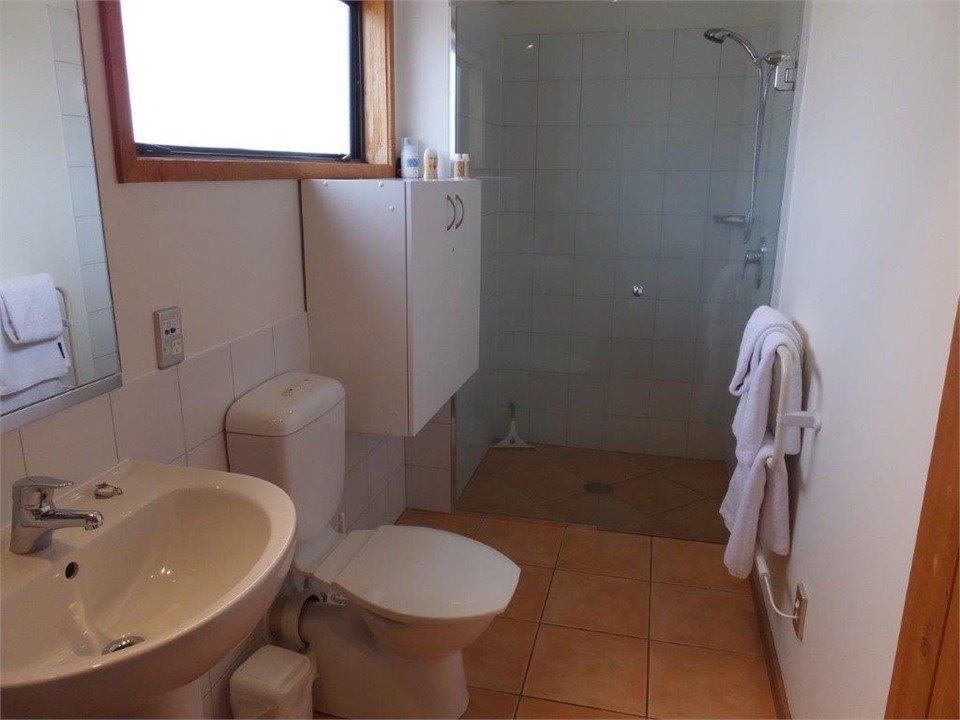 Upstairs Ensuite