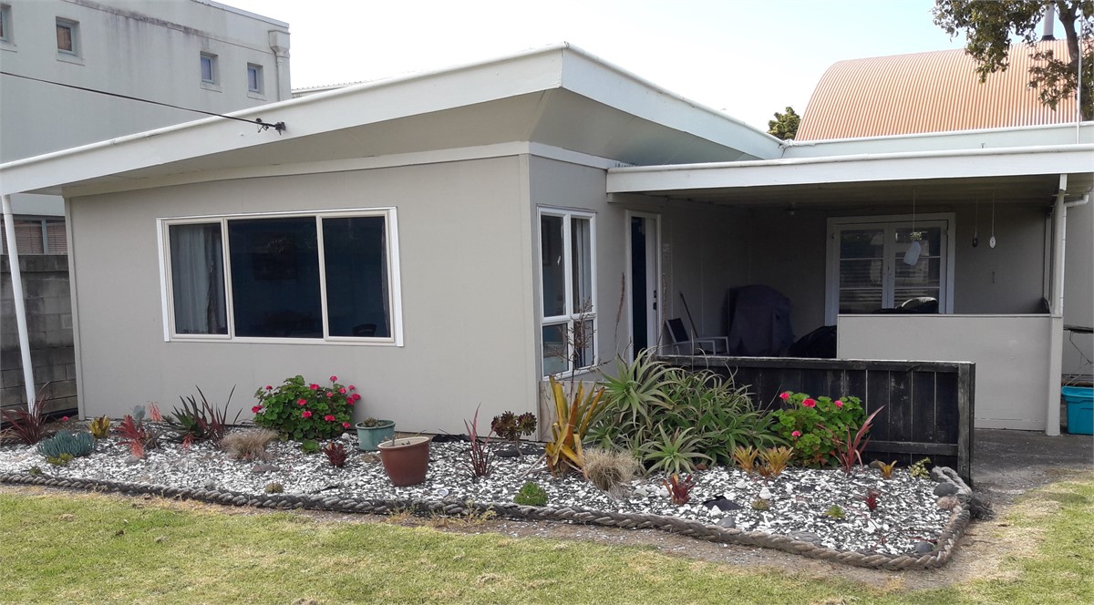 Retro bach Whangamata Bach for rent Holiday Houses