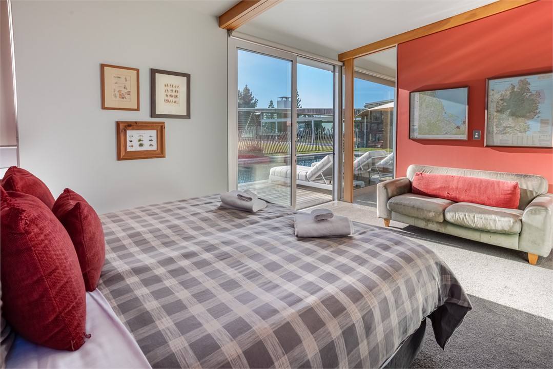 The Pool House - Super King Bed