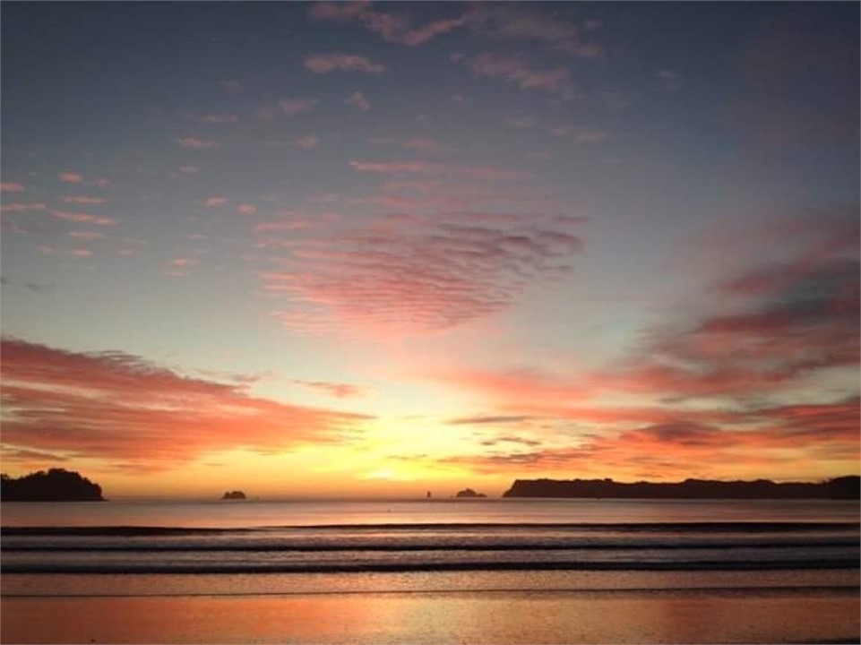 3 minute walk to Buffalo Beach