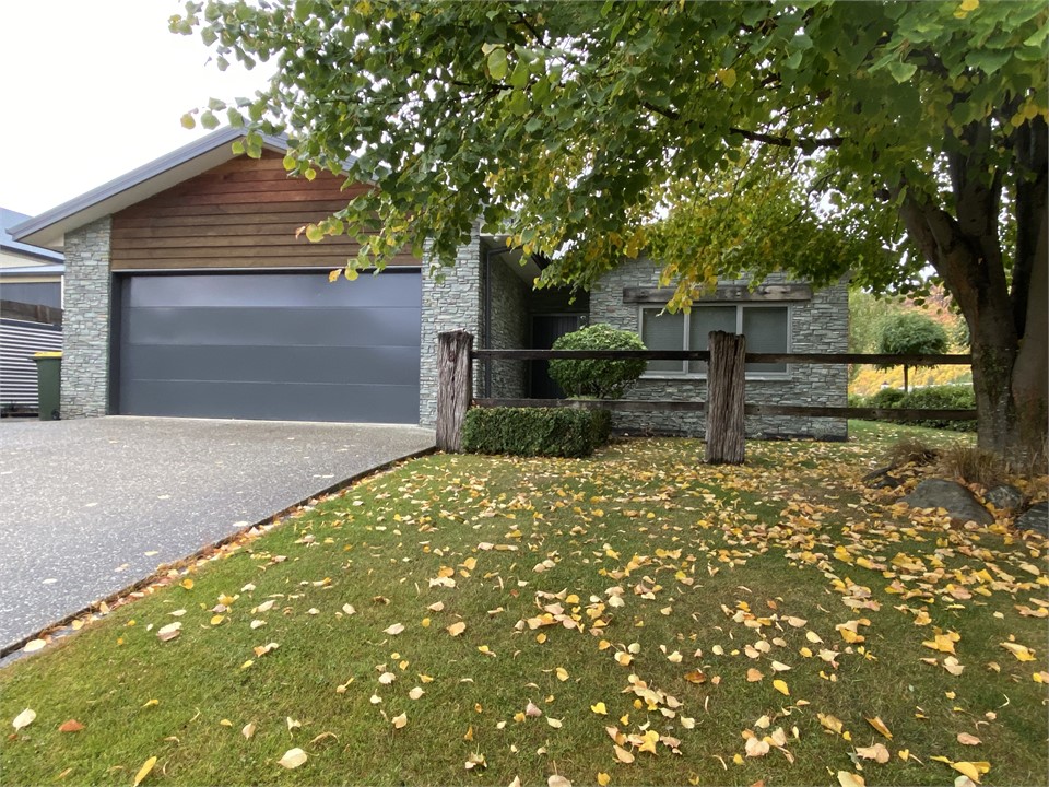 Arrow River Home Arrowtown Holiday Home for rent Holiday Houses