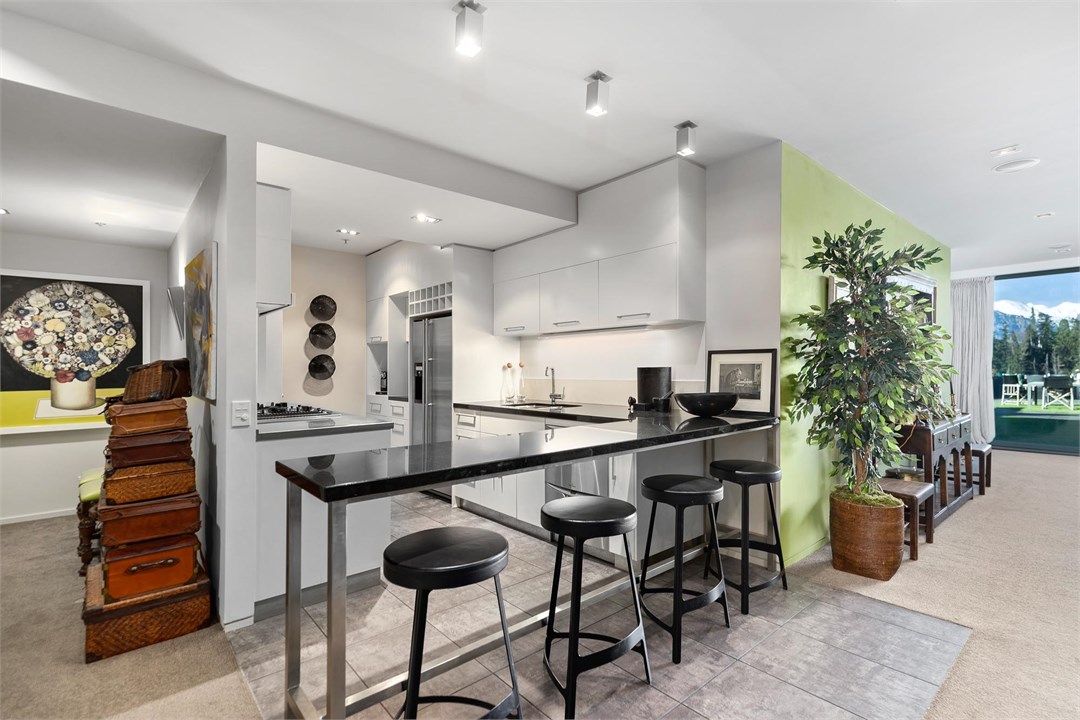 THE SHOTOVER | CBD Luxury, Rooftop Terrace Aura Qu