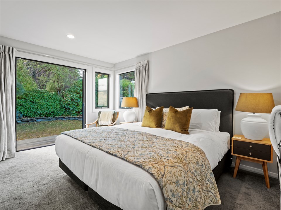 Bdrm 2 opens to courtyard. Can split to singles