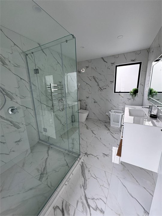 Main bathroom downstairs