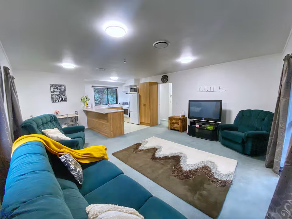 Kitchen/Dining/Lounge