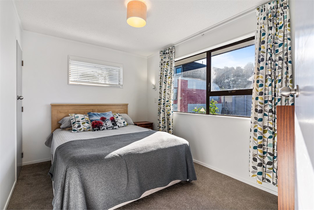 Bedroom 2 - In house - Queen bed.