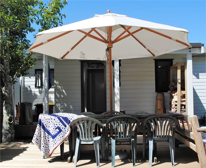 Backyard bbq & outdoor fire