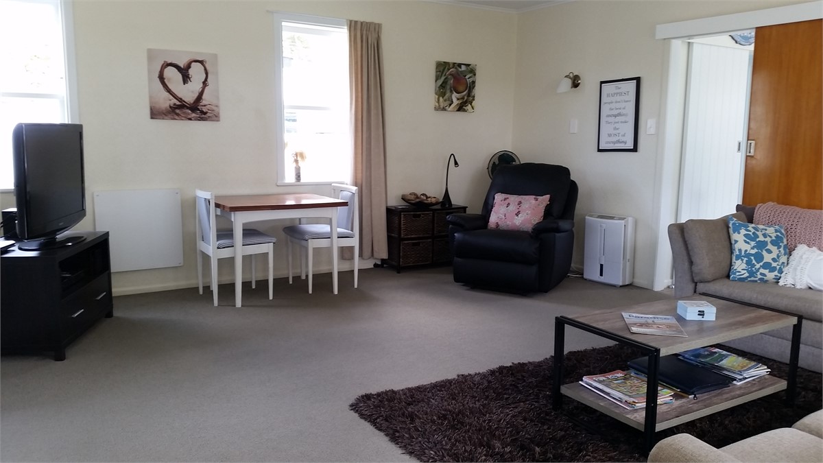 Lounge with card table