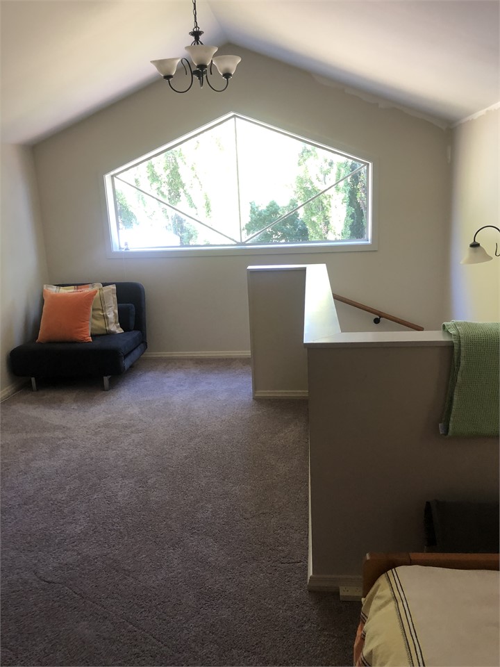 Fold out extra bed upstairs, room for trundler als