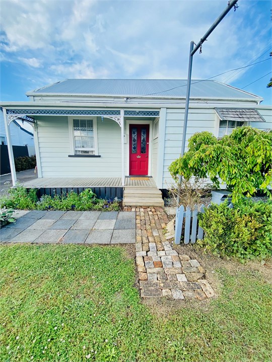 Kauri Millhouse Whitianga Holiday Home for rent Holiday Houses