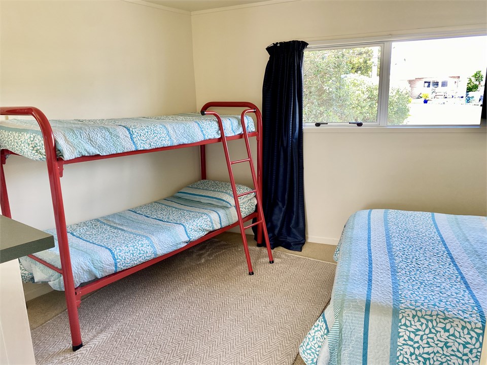 1BEDRM APARTMENT ON SITE - AVAILABLE AT EXTRA COST