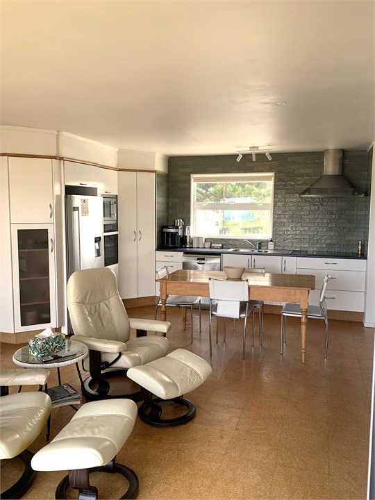 Upstairs kitchen/lounge
