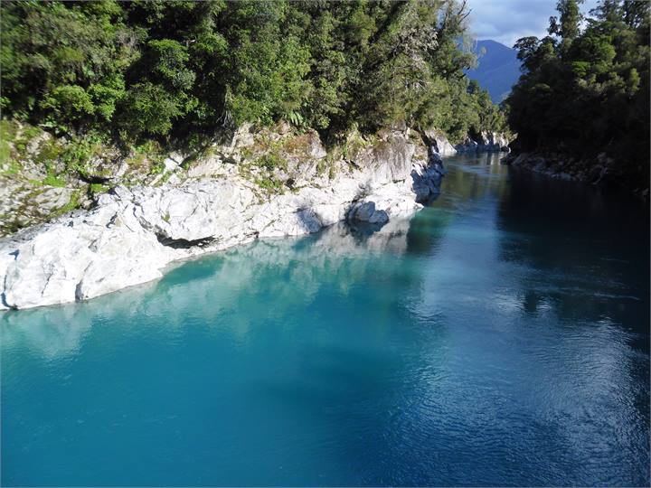 The Hokitika Gorge only 40mins away.