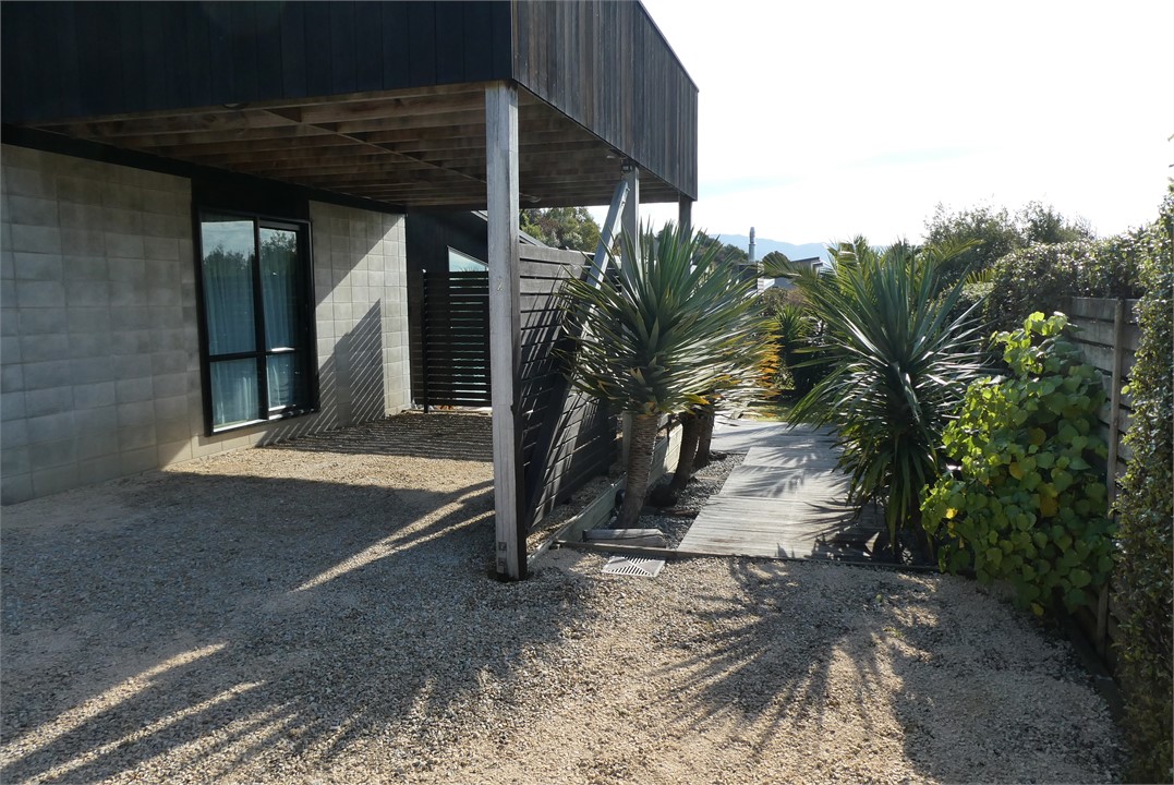 Pathway access to apartment