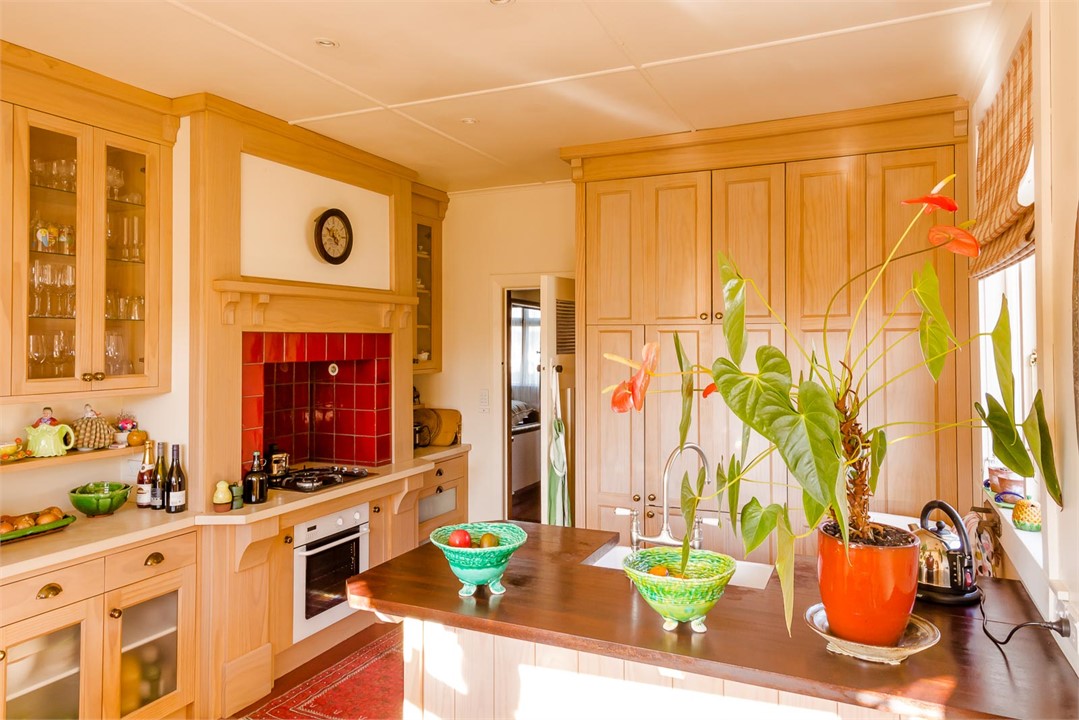 Fully-equipped Kitchen